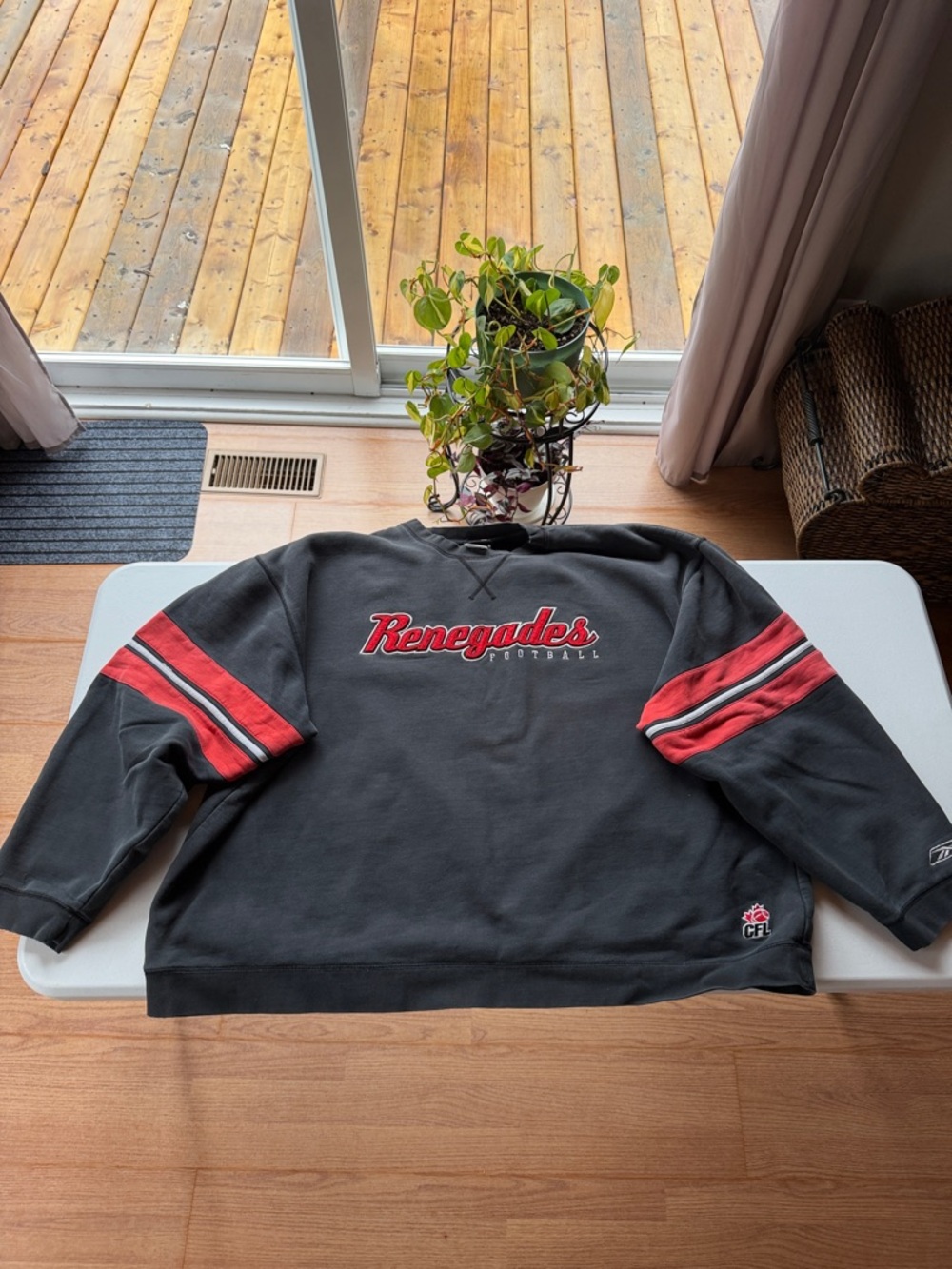 Vintage CFL Reebok Ottawa Renegades football crewneck